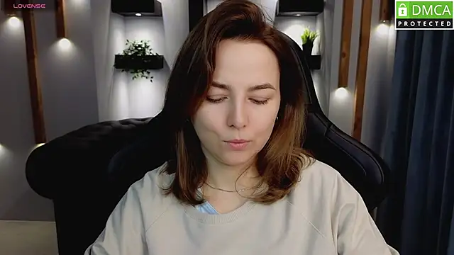 Mira Mermayd online show from 02/09/25, 01:11