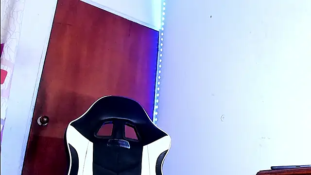 YeremiBrowm online show from 01/14/25, 09:41