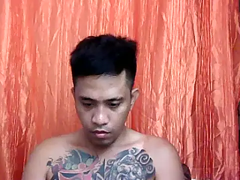 Snapshot of Thyler08 chatting on 12/14/24, 07:40 Thyler08 online show from 12/14/24, 07:40