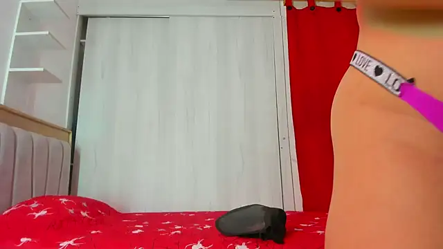 Lunastar02 online show from 01/09/26, 02:14