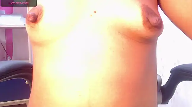 Snapshot of Amy_Ronan chatting on 01/24/25, 06:56 Amy Ronan online show from 01/24/25, 06:56