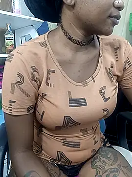 Snapshot of tokyohorny69 chatting on 03/19/25, 05:08 tokyohorny69 online show from 03/19/25, 05:08