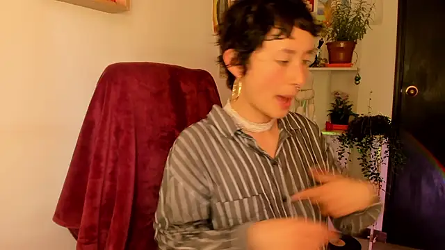 Snapshot of bellaa-w chatting on 10/03/25, 09:34 bellaa-w online show from 10/03/25, 09:34