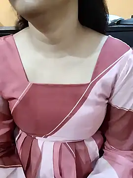 Snapshot of Diya_143 chatting on 03/10/25, 03:09 Diya 143 online show from 03/10/25, 03:09