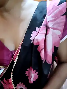 Snapshot of Diya_143 chatting on 03/13/25, 03:50 Diya 143 online show from 03/13/25, 03:50