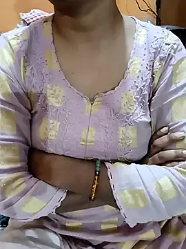 Snapshot of Diya_143 chatting on 03/14/25, 05:24 Diya 143 online show from 03/14/25, 05:24