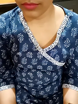 Snapshot of Diya_143 chatting on 03/15/25, 07:05 Diya 143 online show from 03/15/25, 07:05