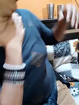 Snapshot of Diya_143 chatting on 03/16/25, 02:44 Diya 143 online show from 03/16/25, 02:44