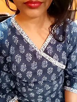 Snapshot of Diya_143 chatting on 03/21/25, 08:17 Diya 143 online show from 03/21/25, 08:17