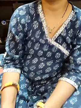 Snapshot of Diya_143 chatting on 10/25/25, 06:02 Diya 143 online show from 10/25/25, 06:02