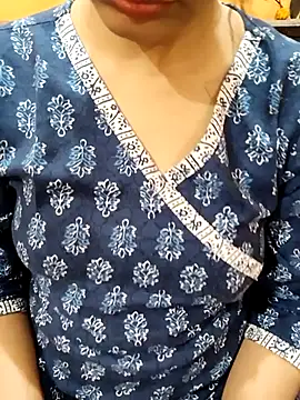 Snapshot of Diya_143 chatting on 11/07/25, 07:36 Diya 143 online show from 11/07/25, 07:36