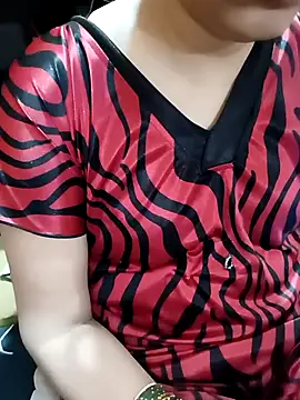 Snapshot of Diya_143 chatting on 11/16/25, 07:41 Diya 143 online show from 11/16/25, 07:41