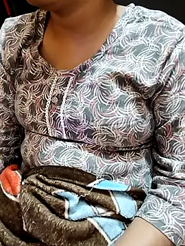 Snapshot of Diya_143 chatting on 11/20/25, 08:25 Diya 143 online show from 11/20/25, 08:25