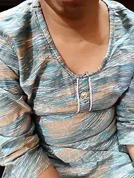 Snapshot of Diya_143 chatting on 11/21/25, 05:55 Diya 143 online show from 11/21/25, 05:55