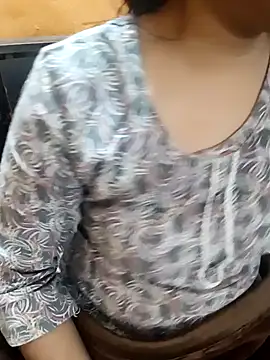 Snapshot of Diya_143 chatting on 11/29/25, 08:50 Diya 143 online show from 11/29/25, 08:50