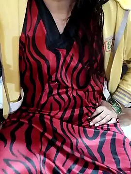 Snapshot of Diya_143 chatting on 11/30/25, 06:45 Diya 143 online show from 11/30/25, 06:45