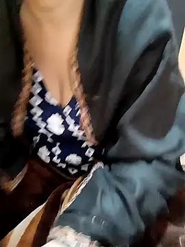 Snapshot of Diya_143 chatting on 12/03/25, 06:32 Diya 143 online show from 12/03/25, 06:32