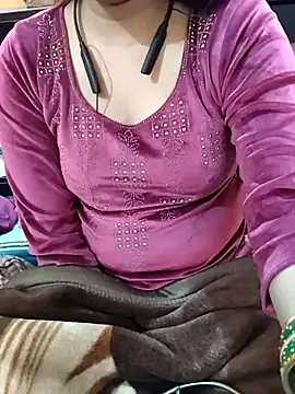 Snapshot of Diya_143 chatting on 12/14/25, 07:58 Diya 143 online show from 12/14/25, 07:58