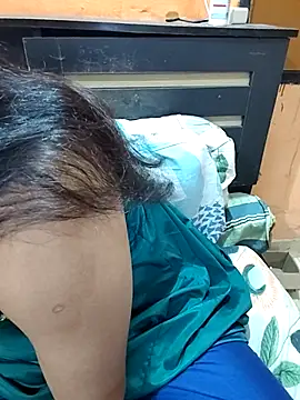 Snapshot of Diya_143 chatting on 05/11/26, 02:56 Diya 143 online show from 05/11/26, 02:56