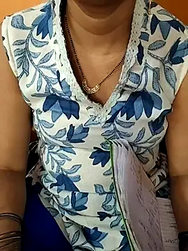 Snapshot of Diya_143 chatting on 06/10/26, 05:07 Diya 143 online show from 06/10/26, 05:07