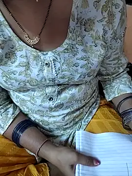 Snapshot of Diya_143 chatting on 06/11/26, 07:06 Diya 143 online show from 06/11/26, 07:06