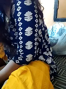 Snapshot of Diya_143 chatting on 07/04/26, 05:02 Diya 143 online show from 07/04/26, 05:02
