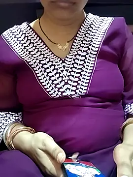 Snapshot of Diya_143 chatting on 07/07/26, 06:58 Diya 143 online show from 07/07/26, 06:58