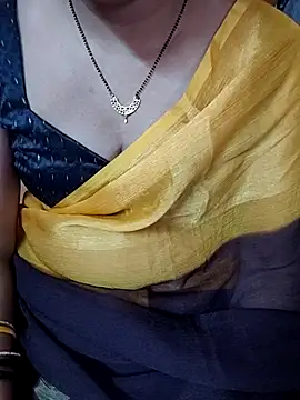 Snapshot of Diya_143 chatting on 07/21/26, 05:32 Diya 143 online show from 07/21/26, 05:32