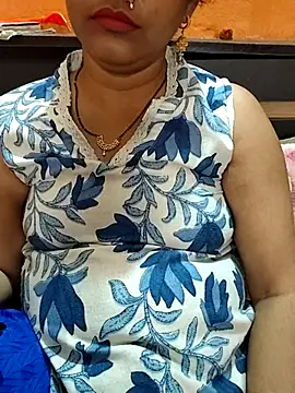 Snapshot of Diya_143 chatting on 07/27/26, 07:04 Diya 143 online show from 07/27/26, 07:04