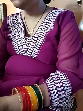 Snapshot of Diya_143 chatting on 07/28/26, 04:19 Diya 143 online show from 07/28/26, 04:19