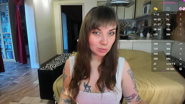 Snapshot of StacyTigerr chatting on 03/27/26, 12:16 StacyTigerr online show from 03/27/26, 12:16