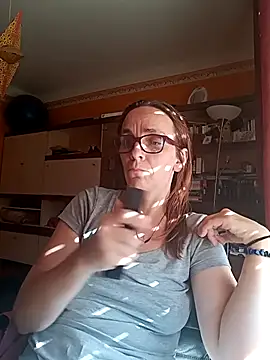 Dettybitch40 online show from 09/11/25, 01:55