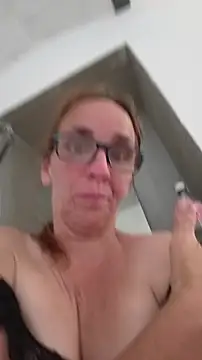 Dettybitch40 online show from 06/18/26, 03:05