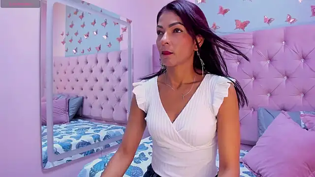 HannaPetit online show from 02/14/25, 02:44