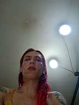 Snapshot of VanessaWolf chatting on 05/12/26, 02:03 VanessaWolf online show from 05/12/26, 02:03