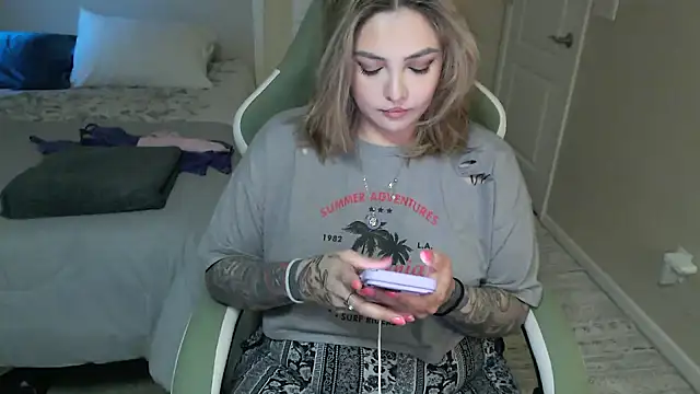 nativepumpkin95 online show from 02/01/25, 12:18