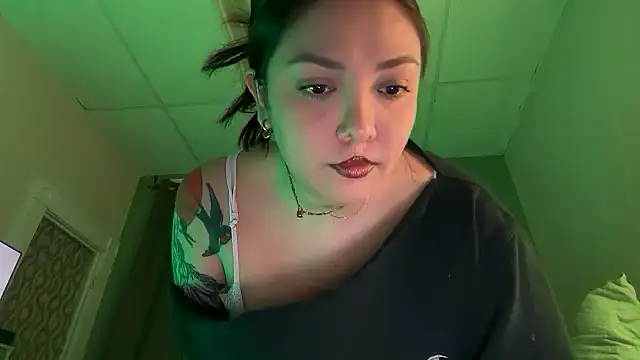 Snapshot of nativepumpkin95 chatting on 04/17/26, 02:58 nativepumpkin95 online show from 04/17/26, 02:58