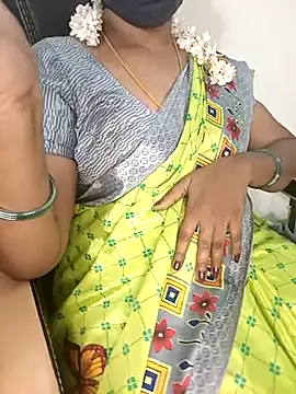 Tamil-hotwife online show from 03/04/25, 03:48