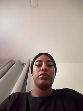 Snapshot of Sara_mocca_ chatting on 02/21/26, 01:50 Sara mocca online show from 02/21/26, 01:50