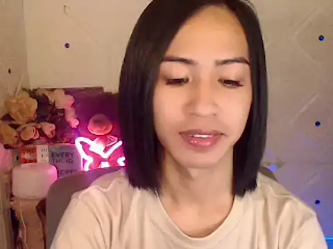 Snapshot of Lemonadexxx chatting on 02/28/25, 04:31 Lemonadexxx online show from 02/28/25, 04:31