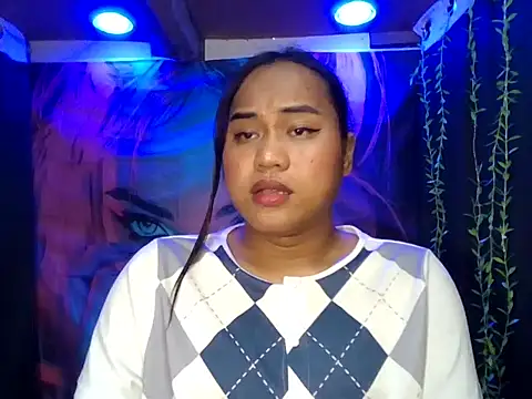 Snapshot of bettina_love chatting on 11/23/25, 03:34 bettina love online show from 11/23/25, 03:34