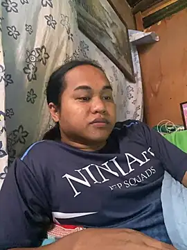 Snapshot of bettina_love chatting on 03/06/26, 10:17 bettina love online show from 03/06/26, 10:17