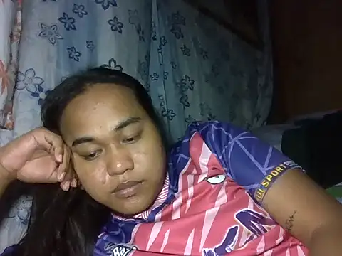 Snapshot of bettina_love chatting on 03/11/26, 06:36 bettina love online show from 03/11/26, 06:36