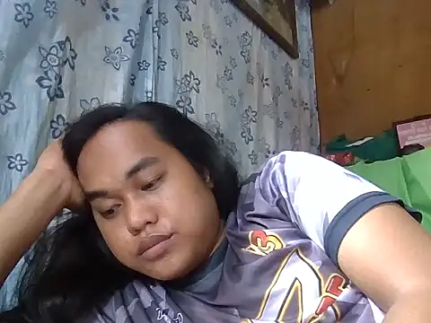 Snapshot of bettina_love chatting on 04/19/26, 03:28 bettina love online show from 04/19/26, 03:28