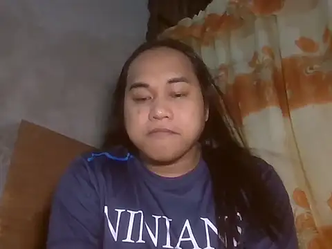 Snapshot of bettina_love chatting on 07/08/26, 12:31 bettina love online show from 07/08/26, 12:31