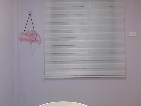 Snapshot of Miss_Ivanawolf chatting on 12/20/25, 09:05 Miss Ivanawolf online show from 12/20/25, 09:05