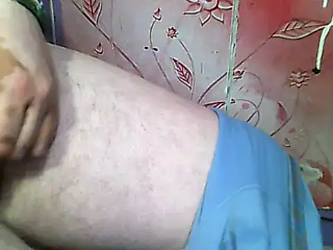 Snapshot of two_colour_cock chatting on 01/26/25, 02:41 two colour cock online show from 01/26/25, 02:41