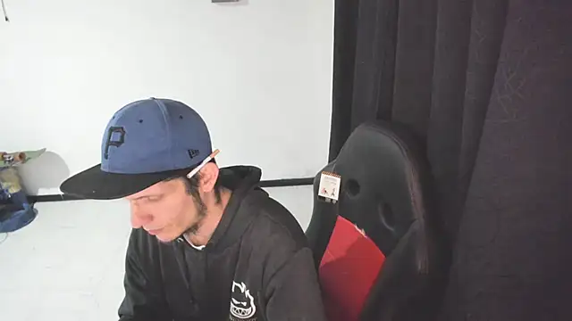 Jeff Waltonxh online show from 12/15/25, 04:39