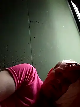 Snapshot of Janssen88 chatting on 03/12/25, 04:02 Janssen88 online show from 03/12/25, 04:02