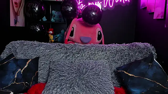 Snapshot of Emilyjhonson_01 chatting on 09/11/25, 02:06 Emilyjhonson 01 online show from 09/11/25, 02:06